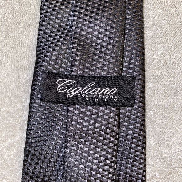 Cigliano Collezione Italy Mens Dress Tie - Picture 3 of 4